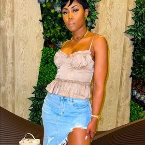 RECENTLY REDUCED: “Sale Priced”       Fray Denim Skirt, PreOwned worn once